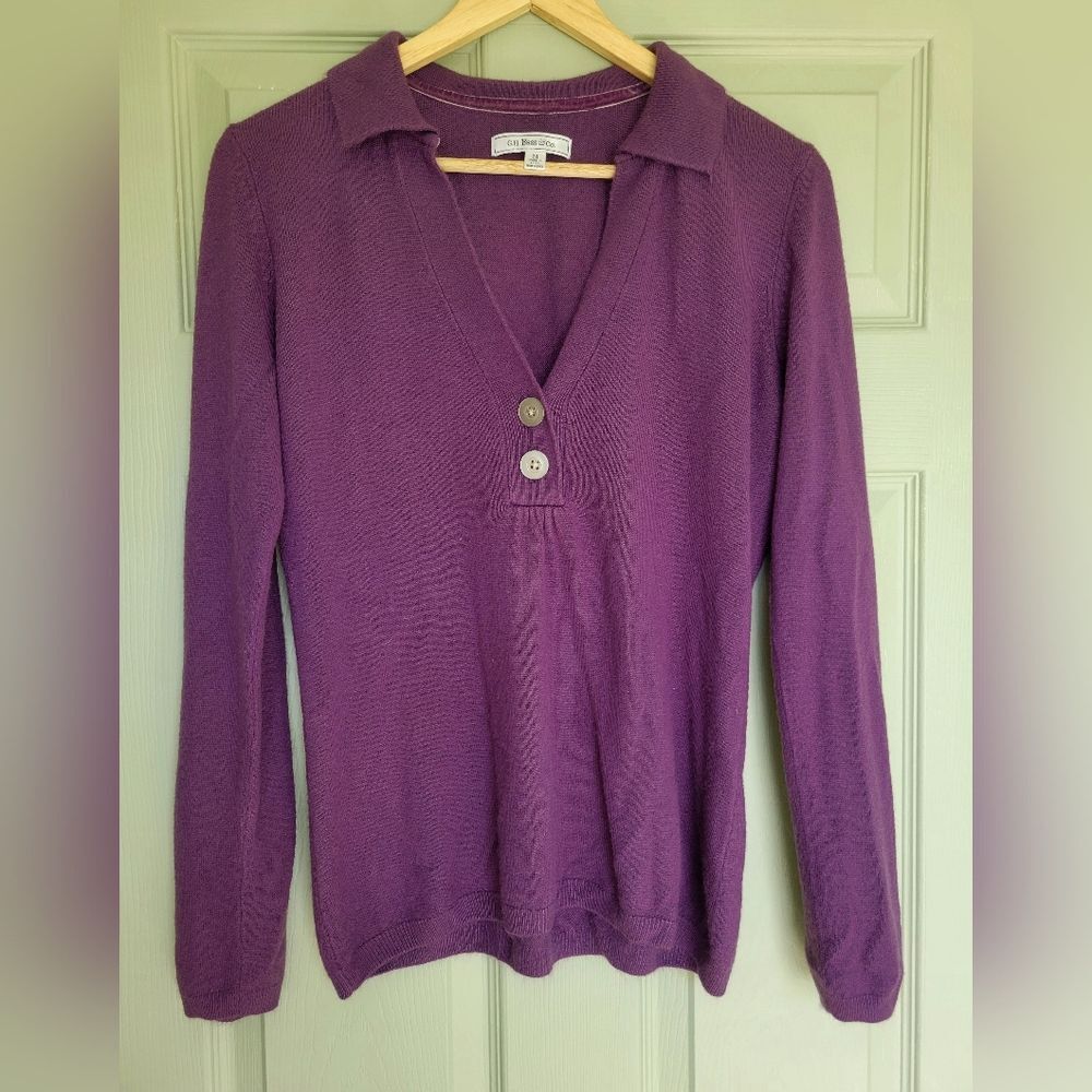 G.H. Bass & Co. Purple Collared V-Neck Button Sweater M